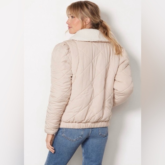 NEW Blank NYC Warm Hearts Quilted Sherpa Jacket ~ Medium - Picture 6 of 7